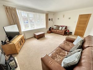 Lounge- click for photo gallery